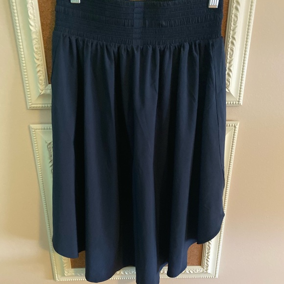 Lululemon Skirt - Picture 2 of 2